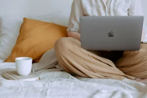 Stratégie longue traîne SEO : clés pour un trafic qualifié